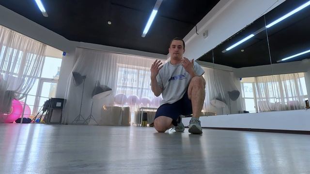Breakdance Footwork Basics 3 step tutorial /База футворка учим 3 шага смотреть онлайн