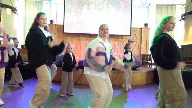 Танцы в Новокузнецке. Break dance, Hip-Hop. Dancehall. отчетный концерт смотреть онлайн