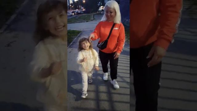 Прикольные девочки!! 26 июня 2022 г. смотреть онлайн