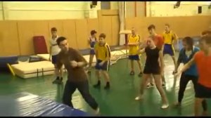 У нас в гостях артисты Цирка Дю Солей