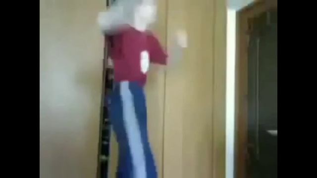 Эвел и его друзья флексят под сюжеты-часть 3|Beyblade burst приколы смотреть онлайн