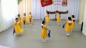 Танец "Синий платочек" Старшая группа "Золотой ключик"