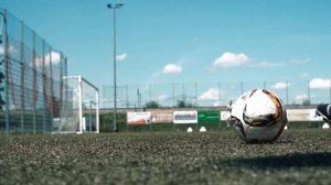 Обучение футболу. Пас верхом. Длинная передача. Long ball tutorial.