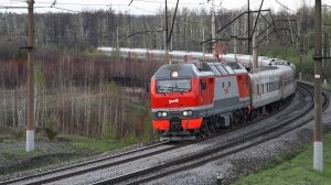 Сдвоенные и обычные поезда на перегоне Асеевская - Чаадаевка Куйбышевской железной дороги