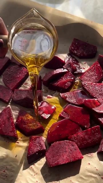 Готовим салат со свеклой и страчателлой