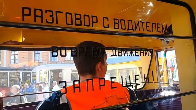 Про Автобусы 🚎 Машины и дети Идем на выставку ретро транспорта Buses & Cars for kids МирСаш смотреть онлайн