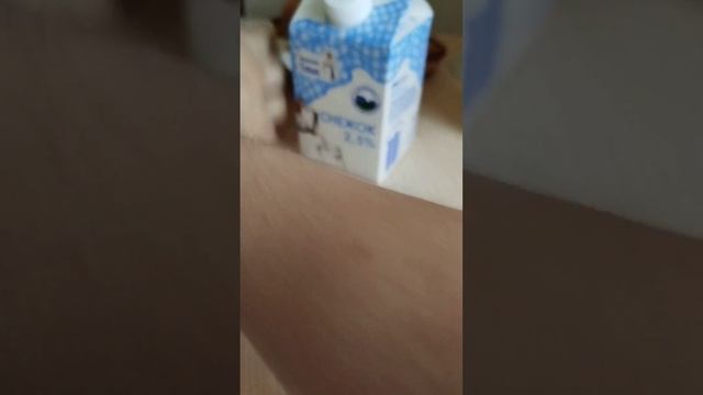 сок из Греции конфеты трюфель Франция снежок из СССР и плавленый сыр от Швейцарии смотреть онлайн