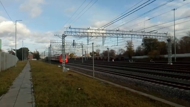 ЭС2Г "Ласточка" на МОЖД. смотреть онлайн