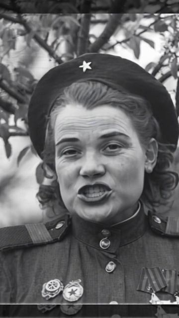 Оживи фотографию и поздравь с 9 мая от имени семейного героя