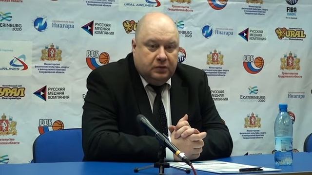 26.11.13 послематчевая пресс-конференция УРАЛ - Фортреш (Венгрия) О.Окулов, А.Глазунов