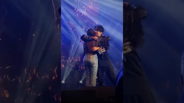 Dimash Sang With Dear / Димаш поёт с поклонницей/ 06.05.2023 #dimashkudaibergen #dq #dimashdears