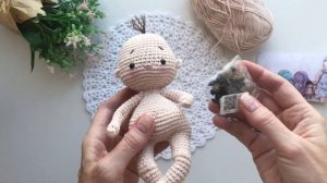 Вязаная кукла-пупс/Croche mini doll