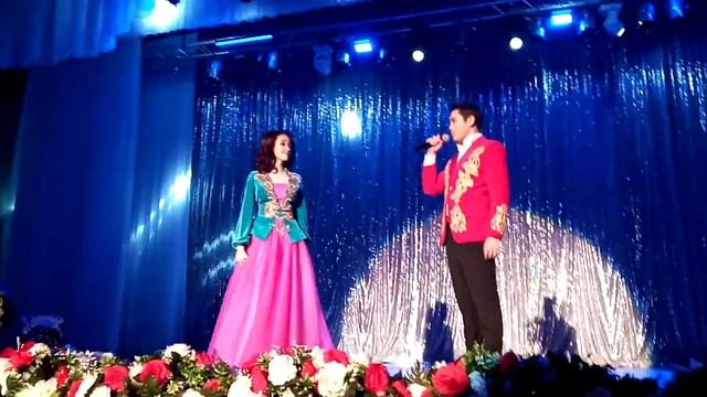 Қуандық "Біз бақытты жанұямыз" деп елді күлдірді😂 смотреть онлайн