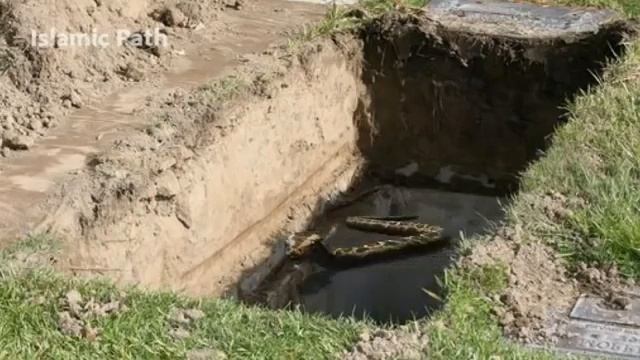 Кабр Азоби Хакида