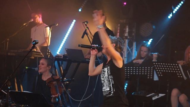 Сурганова и оркестр - Весна смотреть онлайн