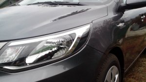 Замена ламп ближнего и дальнего света фар на Киа Рио 3.