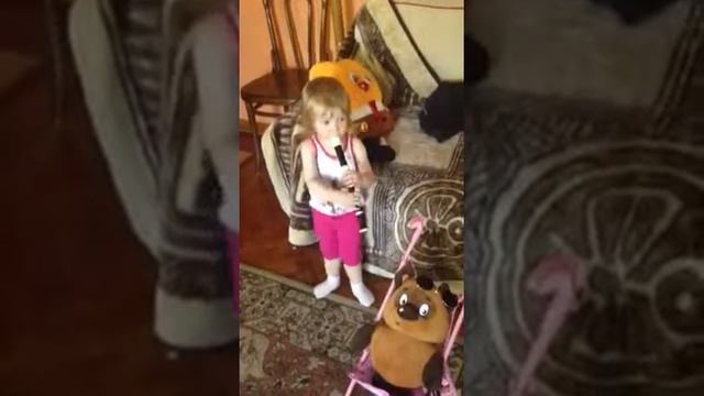 Крутое соло на флейте Софочки в 1,9 смотреть онлайн