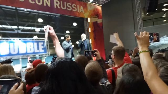 Кристофер Ллойд 2 Comic Con 2017 смотреть онлайн