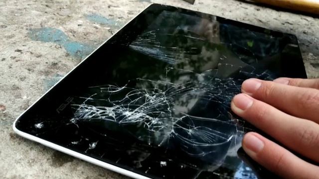 Краш тест планшета смотреть онлайн