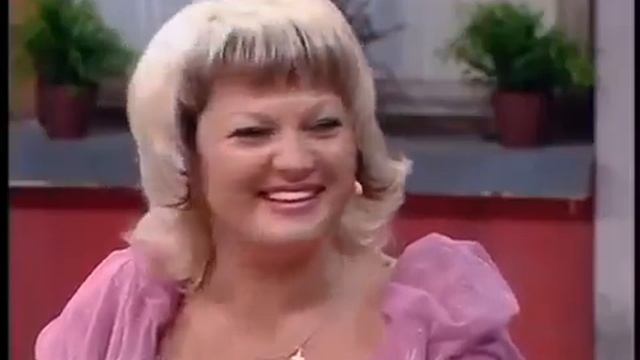 Гузеева ШОК, опускает в прямом эфире. смотреть онлайн