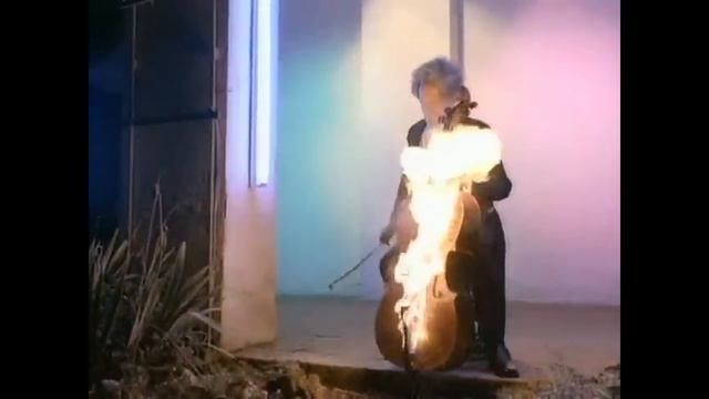 Dua Lipa v Modern Talking - Brother Houdini смотреть онлайн