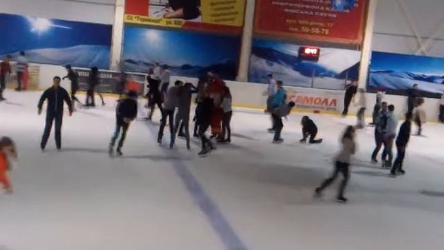 День рождение Ледовой Арены Мегамолл