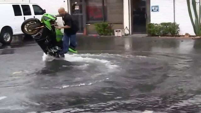 Мото для кого то жизнь смотреть онлайн