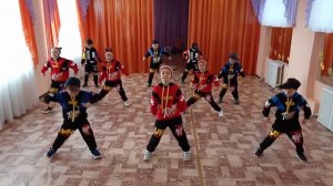 Танец "Хип-хоп" МДОУ Детский сад №23г.Ростов Великий, муз.руководитель Губанцева Н.А.