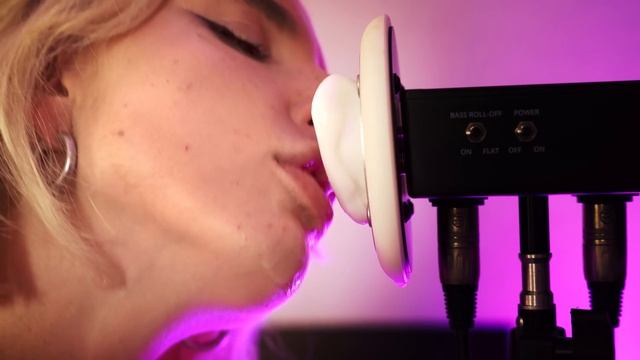 Elsa ASMR Wet Ear licking смотреть онлайн
