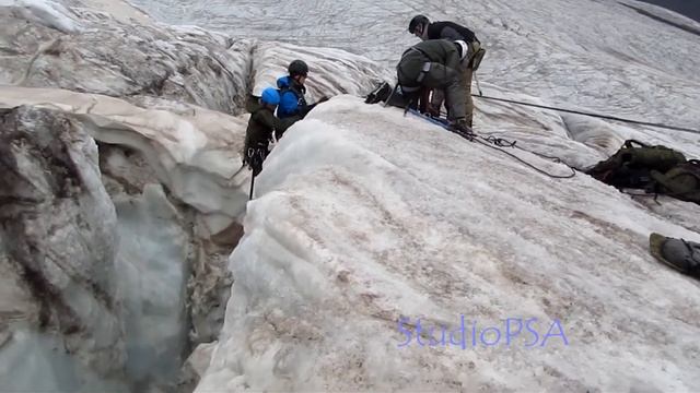 Срыв. Сломал ногу. Спасработы.