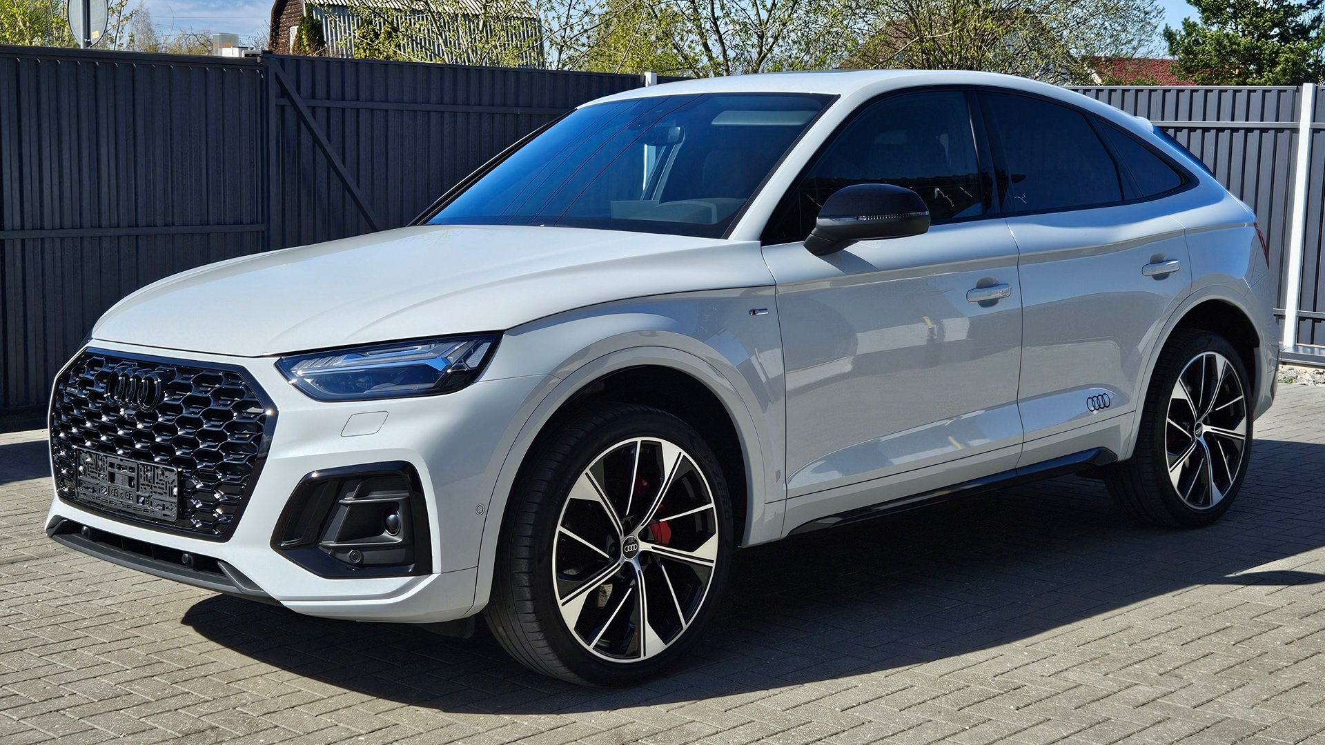 Audi Q5 Sportback 40 TDI 2021! 2.0 дизель 204 hp. Quattro Ultra! Edition One! S-Line! Bang & Olufsen смотреть онлайн