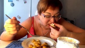ПОЧАВКАЛА С УДОВОЛЬСТВИЕМ/ПОЖРАЛА ПЕЛЬМЕШЕК,САЛЬЦОМ ЗАКУСИЛА😉/Мукбанг