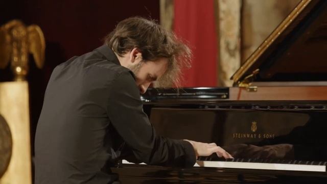 А. Скрябин «К пламени» – А. Канторов (Фестиваль музыки в Людвигсбурге, 2022) смотреть онлайн