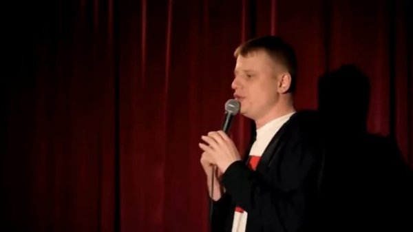 Слава Комиссаренко Про таланты Лукашенко ЧЫк ЧЫрыка и билет В ГААГУ