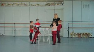 ЧЕЛЛЕНДЖ - ИГРА! Йога-Стулья: Кто останется на победном месте?