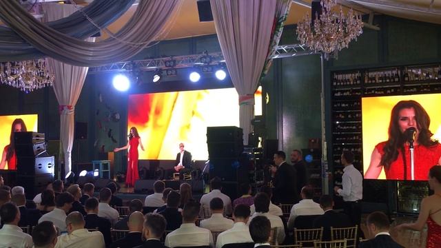 Катерина Корс - Выступление на вечере в стиле Джеймса Бонда смотреть онлайн
