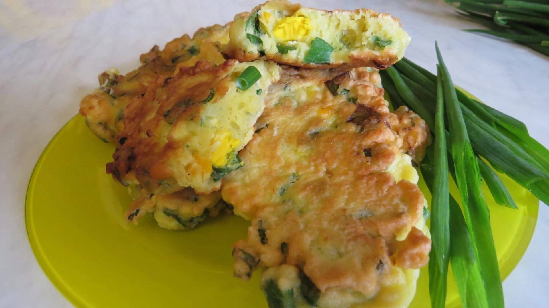 ЛЕНИВЫЕ ПИРОЖКИ с ЛУКОМ и ЯЙЦОМ. Ну Очень Ленивые) За 10 Минут. смотреть онлайн