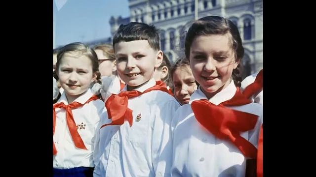 Эх, хорошо в стране Советской жить! смотреть онлайн