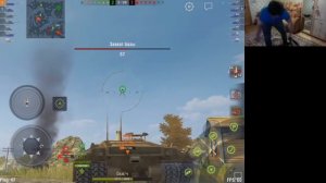 Мужик упал со стула во время стриме (Чудо)