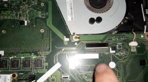 Замена батареи на ноутбуке Айсер