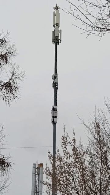 Такая вот базовая станция Билайн и Теле 2 - у нас в районе стоит - Как Вам? Пишите в комментариях.. смотреть онлайн