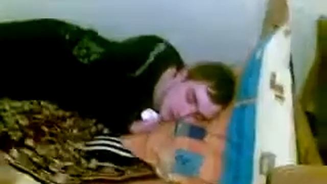 Прикол над спящим студентом Приколы! Смешно! Юмор! Юмор! Прикол! Смех смотреть онлайн