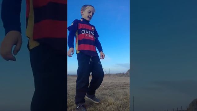 Конец корьеры песня лео месси смотреть онлайн