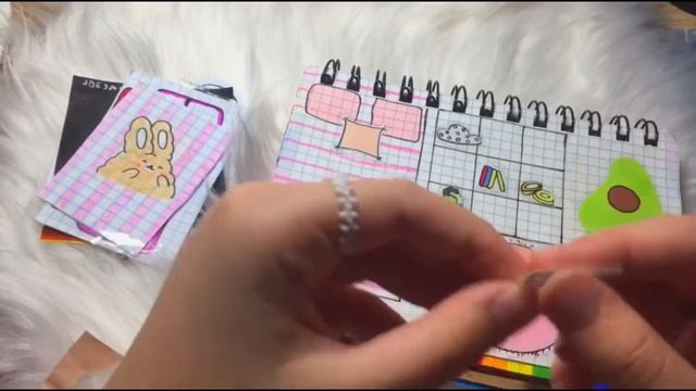 /Распаковка бумажных сюрпризов 😍/Бумажные сюрпризы 🛼/Бумажный Стич/Мир Бумажек/Бумажный мир / смотреть онлайн