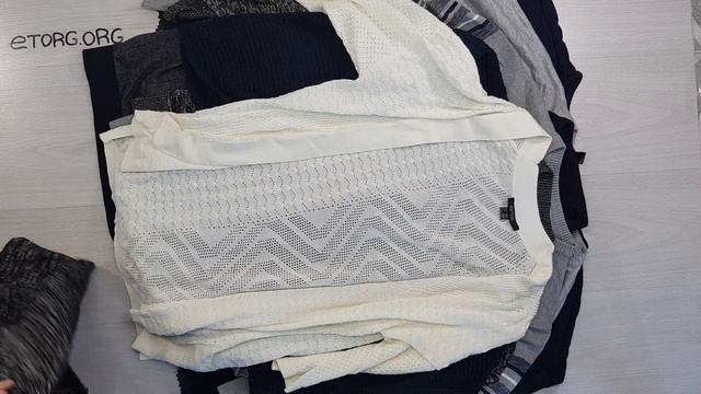 R3 07423 Легкие свитера , кардиганы м/ж CRANE №3 4,75 кг 13,80€ за кг 16 ед смотреть онлайн