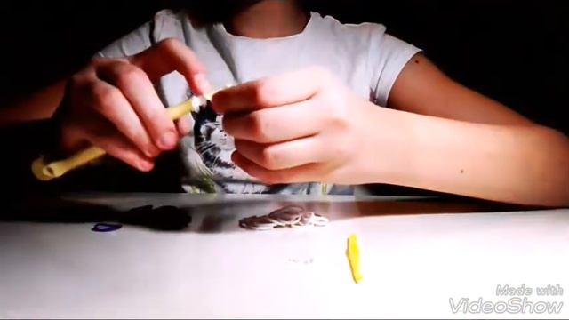 Зимняя снежинка из резиночек!❄ смотреть онлайн