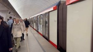 81-775/776/777 Москва-2020 на станции Тургеневская