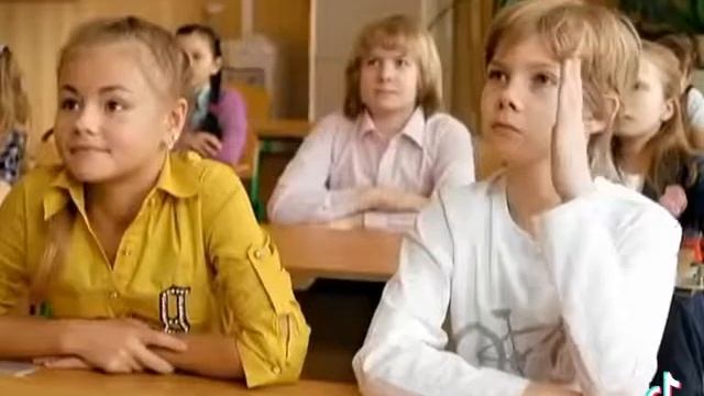 😂Гадюка своих не трогает🤣 смотреть онлайн