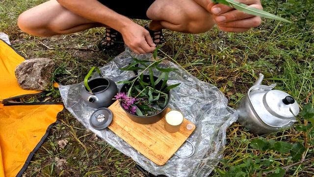 Ночёвка в горах Алматы в одиночку (Медео)