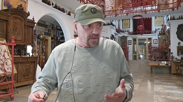 Зелёная бестолочь доводит Украину до экономического коллапса,тупость и воровство это работа на враг смотреть онлайн